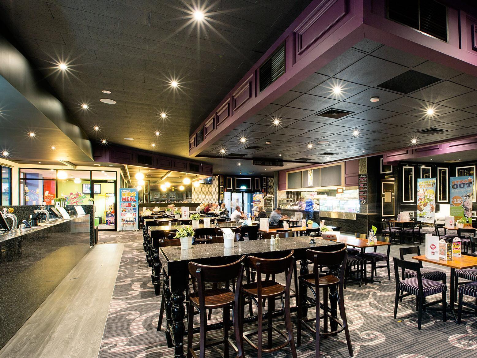 Nightcap At Skyways Hotel Melbourne Ngoại thất bức ảnh